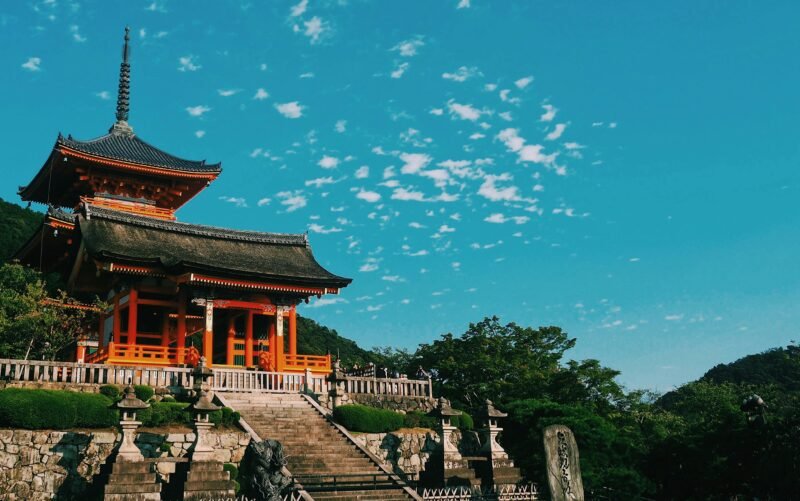 Kioto: Guía Completa — Templos, Jardines e Historia