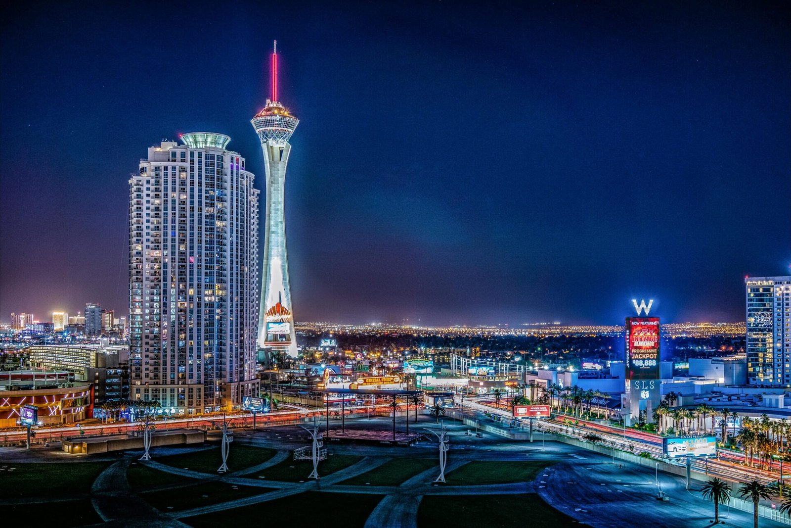 Las Vegas Complete Guide: Casinos, Shows & Nightlife