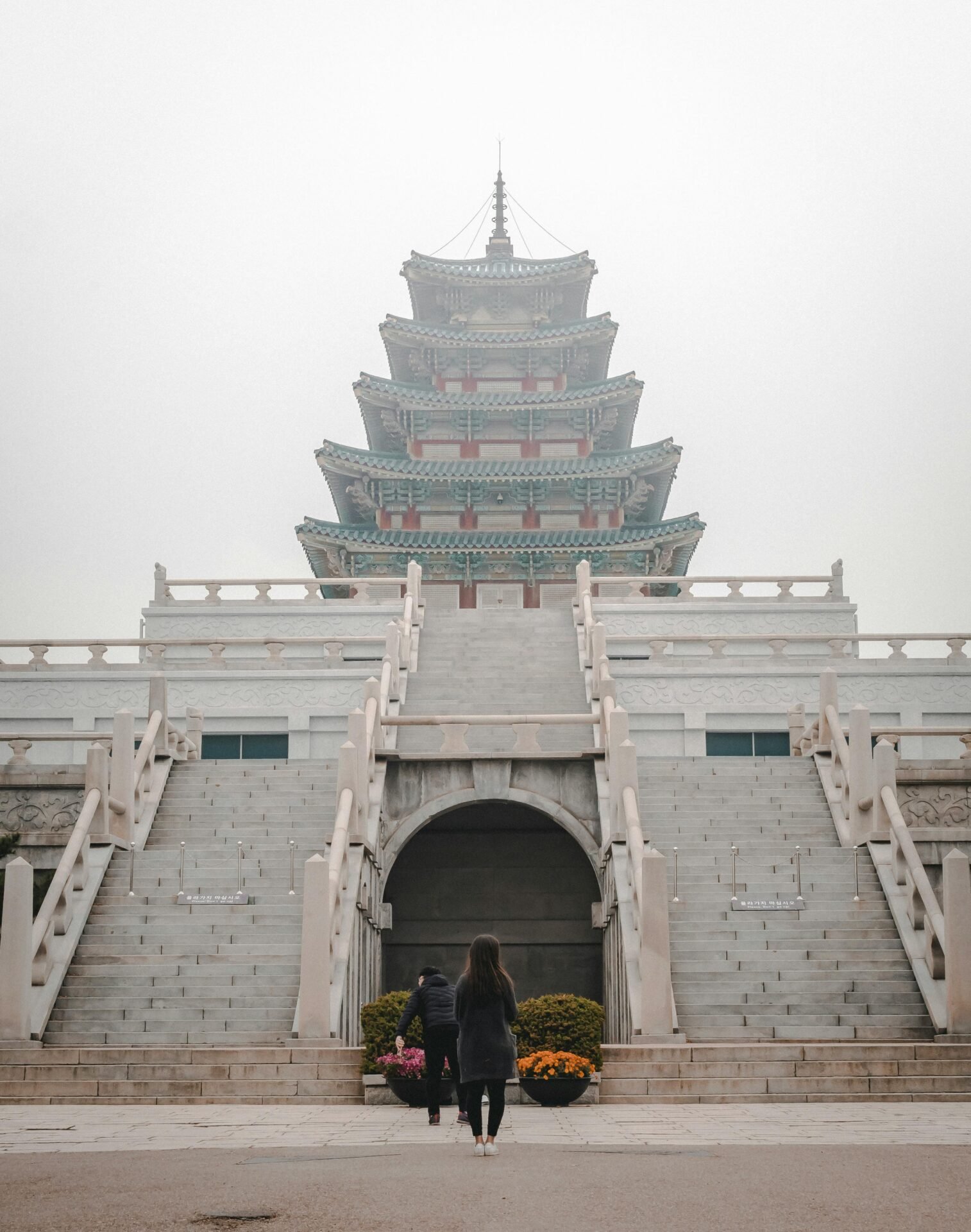 Seoul Complete Guide: Culture, Palaces & Modern Life