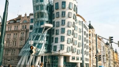 Praga: Guía Completa — Qué Ver y Consejos