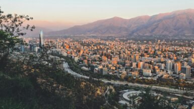 Santiago: Guía Completa — Vinos, Montañas y Cultura