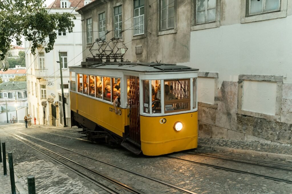 Tram 28